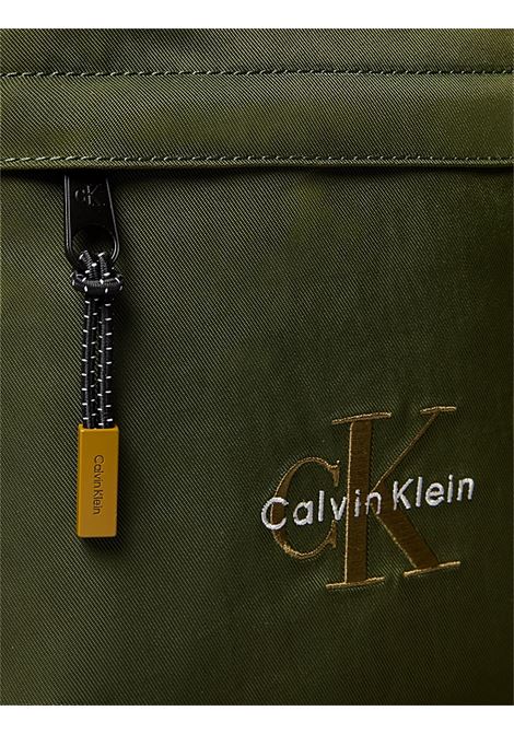 Borsa piatta in nylon con logo monogramma CALVIN KLEIN | LV04D3178GLLP
